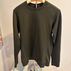 Lululemon Engineered Warmth Long Sleeve Crewneck - US medium